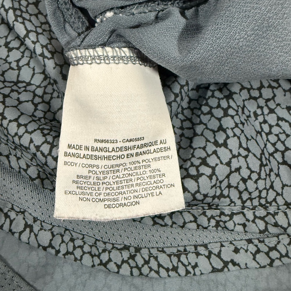 Women’s Nike Gray Athletic Shorts Lightweight Performance Sz XL - Picture 6 of 8